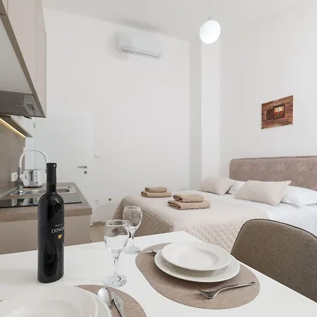 Apartamento Gabriella And Antonella Sukošan